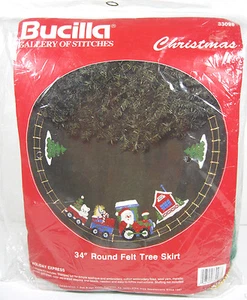Bucilla Holiday Express Green Felt Santa Tree Skirt #33098-1991 34" Round - Picture 1 of 1