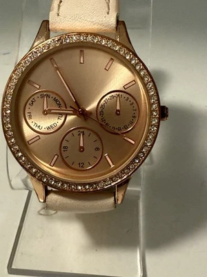 Quartz Movt - Reloj de moda para mujer. Hermoso oro rosa de moda Foto 1 de 4