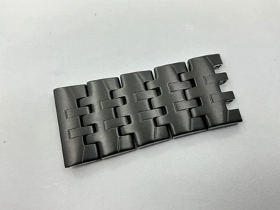 Diesel DZ-4395 Black Tone Stainless Steel CONTINUOUS Partial Band - Image 1 of 4