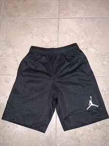 Boy’s Jordan Nike black mesh shorts size 4 - Picture 1 of 2