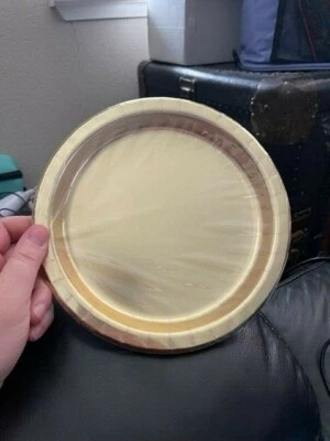 METALLIC Gold Shiny Large Paper PLATES (8) Birthday Wedding Party Supplies New! - Image 1 of 2