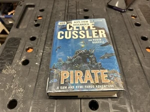 Pirate By Clive Custer & Robin Burcell HCDJ 1st/1st 2016 Sam And Remi Fargo - Imagen 1 de 5