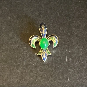 Trifari Blue Green Enamel Fleur De Lis Brooch GreenCabochon Alfred Philippe - Picture 1 of 3