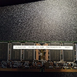 Compaq Computer Corp - 32MB PC100-322-620 TM4TR64EPH-8A MEMORY (INTEL SE440BX) - Picture 1 of 3