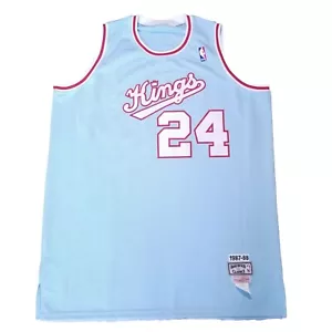 Maglia Reggie Theus 24 Sacramento Kings Mitchell & Ness taglia 60 legno duro classica - Foto 1 di 18