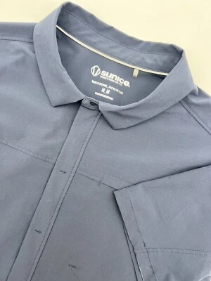 Sunice Abotonado Para Hombres Mediano A Presión Manga Corta Azul Golf Exterior Usado en Excelente Condición Foto 1 de 4