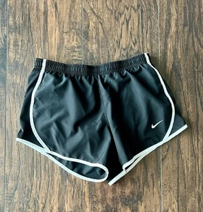 Nike Dri-Fit Girls’ Running Shorts - Size Medium - Preowned - Picture 1 of 3
