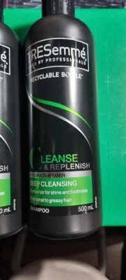 TRESemme Cleanse&Replenish MultiVitamin DeepCleansing Shampoo  500 ml  (3 pack ) - Image 1 of 3