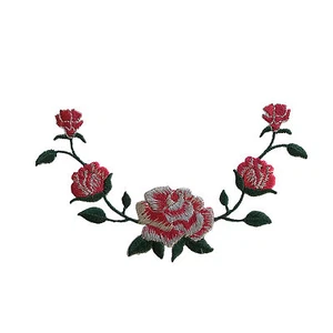 Parche bordado de hierro con flores de rosa en verde/metálico/rojo coral  - Imagen 1 de 4