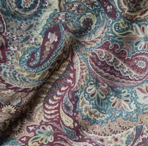 1 x Vintage SANDERSON Curtain Fabric Remnant "Saraband". 132 x 193cmL, 52 x 76"L - Picture 1 of 9