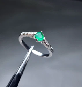 Natural Emerald Stone Ring-Proposal Ring-Engagement Ring in Silver - Picture 1 of 7