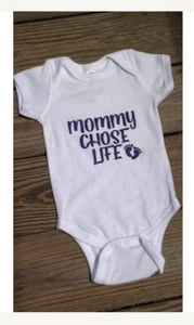 Mommy Chose Life Pro-Life New Baby Infant Bodysuit One Piece Footprints 18M - Picture 1 of 3