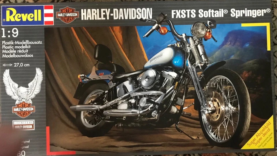 Harley Davidson FXSTS Softail Springer 1:9 Revell plastic model - Immagine 1 di 1