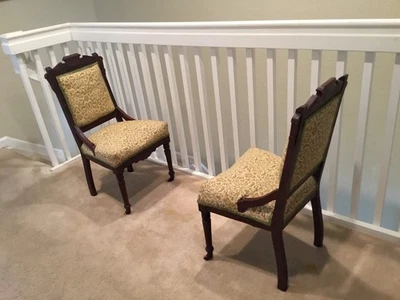 Antigua silla de salón victoriana Eastlake tallada en madera maciza tapizada - PAR Foto 1 de 4