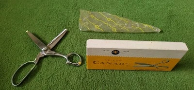 Vintage YELLOW CANARY ALL CHROME PLATED PINKING SHEARS in Original Box Size 8 - Image 1 of 4