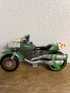 Juguete para pizza Teenage Mutant Ninja Turtles Kick Cycle 2023 Playmates - Imagen 1 de 12