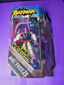 DC Universe Batman Legacy Edition Mr. Freeze Mattel 2011 w/ Comic Poster New - Picture 1 of 5