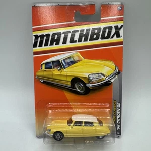 Matchbox Heritage Classics Mattel 68 Citroen DS 2010 amarillo nuevo sellado - Imagen 1 de 3
