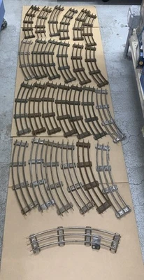 Vintage American Flyer? O Gauge Train Track 3-Rail Straight & Curve Track - Image 1 of 4