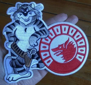 US NAVY ~ VF 1 WOLFPACK ~ TOMCAT Standing ~ USN Collectors MILITARY PATCH - Picture 1 of 7