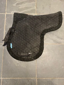 Small / Pony Nuumed Griffin Acrylic Fleece Fake Wool Black GP Show Numnah - Picture 1 of 10