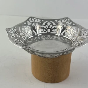 Vintage Silver Plated Small Floral Pierced Trinket Dish Bowl Made in England - Picture 1 of 14