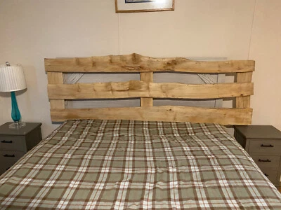 Cabecero de arce Live Edge, 75" de ancho por 25" de alto Foto 1 de 4