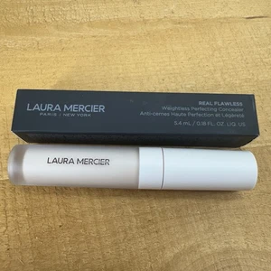 LAURA MERCIER ~ REAL FLAWLESS WEIGHTLESS PERFECTING CONCEALER ~ # 0W1 ~ 0.18 OZ - Picture 1 of 7