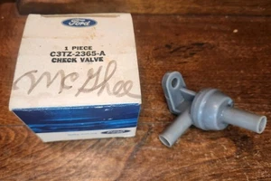 NOS FORD 1963-69 Ford C CT NW Truck Series 500-900 brake check valve C3TZ-2365-A - Bild 1 von 5