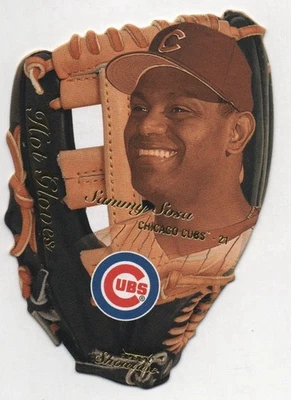 2004 Fleer Showcase Hot Gloves Sammy Sosa #12 Chicago Cubs - Image 1 of 2