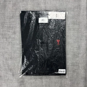 Ami Paris | Ami De Coeur T-Shirt | ‘Black’ (Size: XL) - Picture 1 of 8
