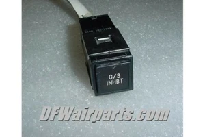4664-201, 4664-201-9439, Boeing 727 Annunciator Light Switch - Picture 1 of 1