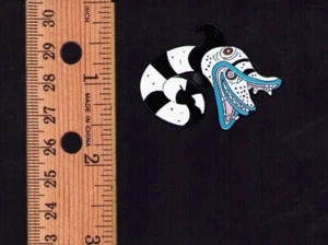Pin esmalte serpiente Beetlejuice Tim Burton NUEVO - Imagen 1 de 1