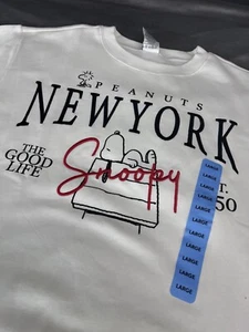 NWT PEANUTS Embroidered NEW YORK Snoopy Crew Neck Sweatshirt, Sz L - Picture 1 of 7