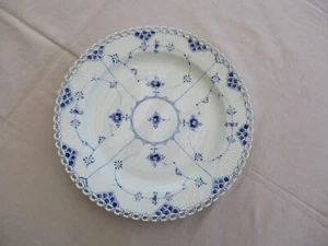 ANTIQUE 14" ROYAL COPENHAGEN # 1041 BLUE FLUTED FULL LACE LARGE ROUND PLATTER - Picture 1 of 12
