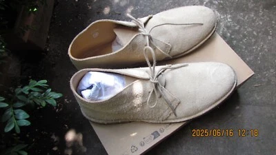 MEN'S  JONE'S BOOTMAKER  SUEDE DESERT/CHUKKER BOOT  UK SIZE 12 == RRP-- £ 110.00 - Image 1 of 4