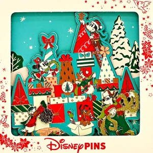 2022 Disney Parks Jumbo Mickey & Friends Castle Christmas Holiday Pin New In Box - Picture 1 of 3