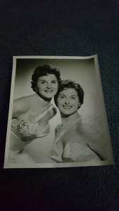 The Burton Sisters original Signed Inscribed Photo Yiddish Music Mgm Records - Picture 1 of 3