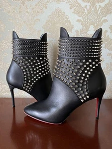 Christian Louboutin Leder Kurz Stiefel Schwarz Nieten Gr. 36 US6 Gebraucht Original - Bild 1 von 19