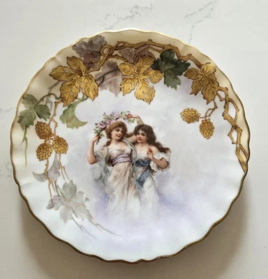 Limoges, porcelaine, ancienne assiette.  Marque UC. No Havilland  - Photo 1/4