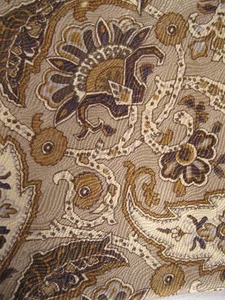 Geoffrey Been Necktie 100% Silk Beige & Brown Paisley Floral Made In USA (O) - Picture 1 of 6