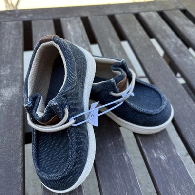 NWT Old Navy Toddler Boys Size 6 - Navy Slip-On Deck Shoes - Image 1 of 4