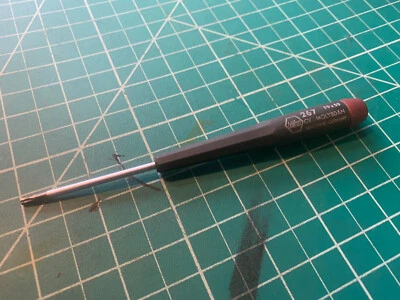 Micro Destornillador Torx Acabado Pico Nº267P T9 x 50mm %2 Foto 1 de 4