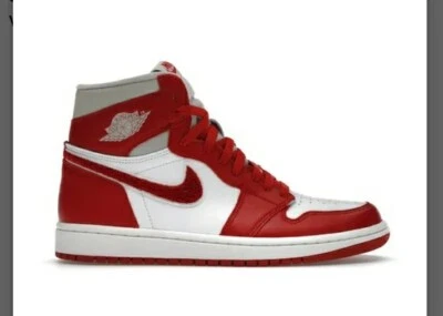 Size 7W - Jordan 1 Retro High OG Varsity Red DJ4891-061 - Image 1 of 4
