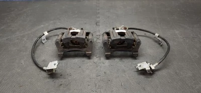 Juego de pinzas de freno traseras Ford Mustang GT 2015-2023 OEM Foto 1 de 4