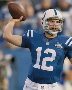 Andrew Luck UNSIGNED 8X10 Photo Indianapolis Colts (C) - Picture 1 of 1