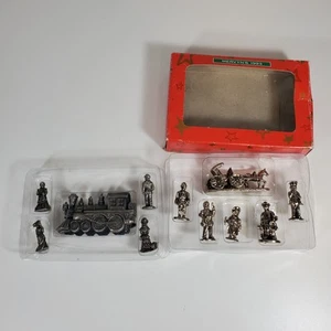 Miniature vintage in peltro Mervyns e IRS 9 persone 1 slitta a cavallo 1 treno - Foto 1 di 4