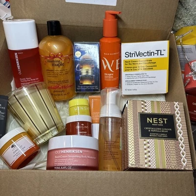 Lote de cosméticos y cuidado de la piel de lujo de marca Nordstrom & Macys con vela NIDO Foto 1 de 4