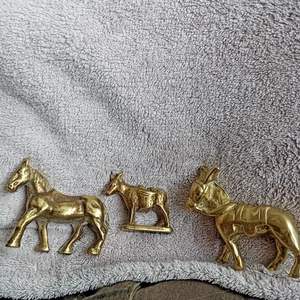Tres adornos vintage de latón para burro caballo - Imagen 1 de 7