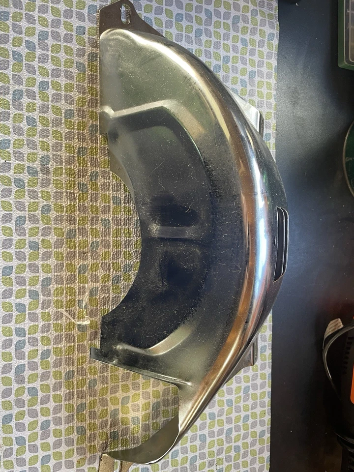 Protector de volante Chevrolet bloque pequeño V-8 Foto 1 de 3